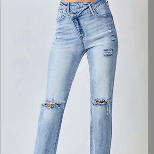 EUC Risen Boyfriend Crossover High Rise Distressed Jeans Size 1X